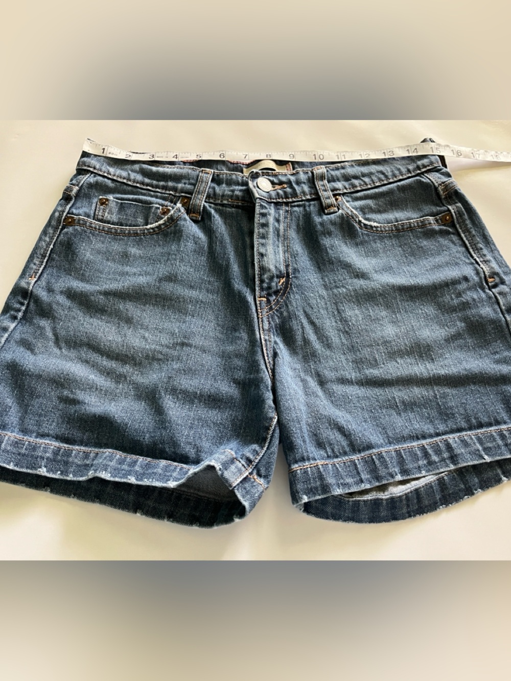 Levi’s 515 Shorts Mid Rise Size 8 - Picture 4 of 16